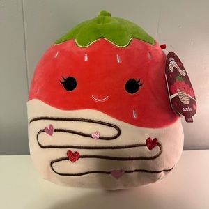 8” Scarlet Strawberry Valentine’s Squishmallow